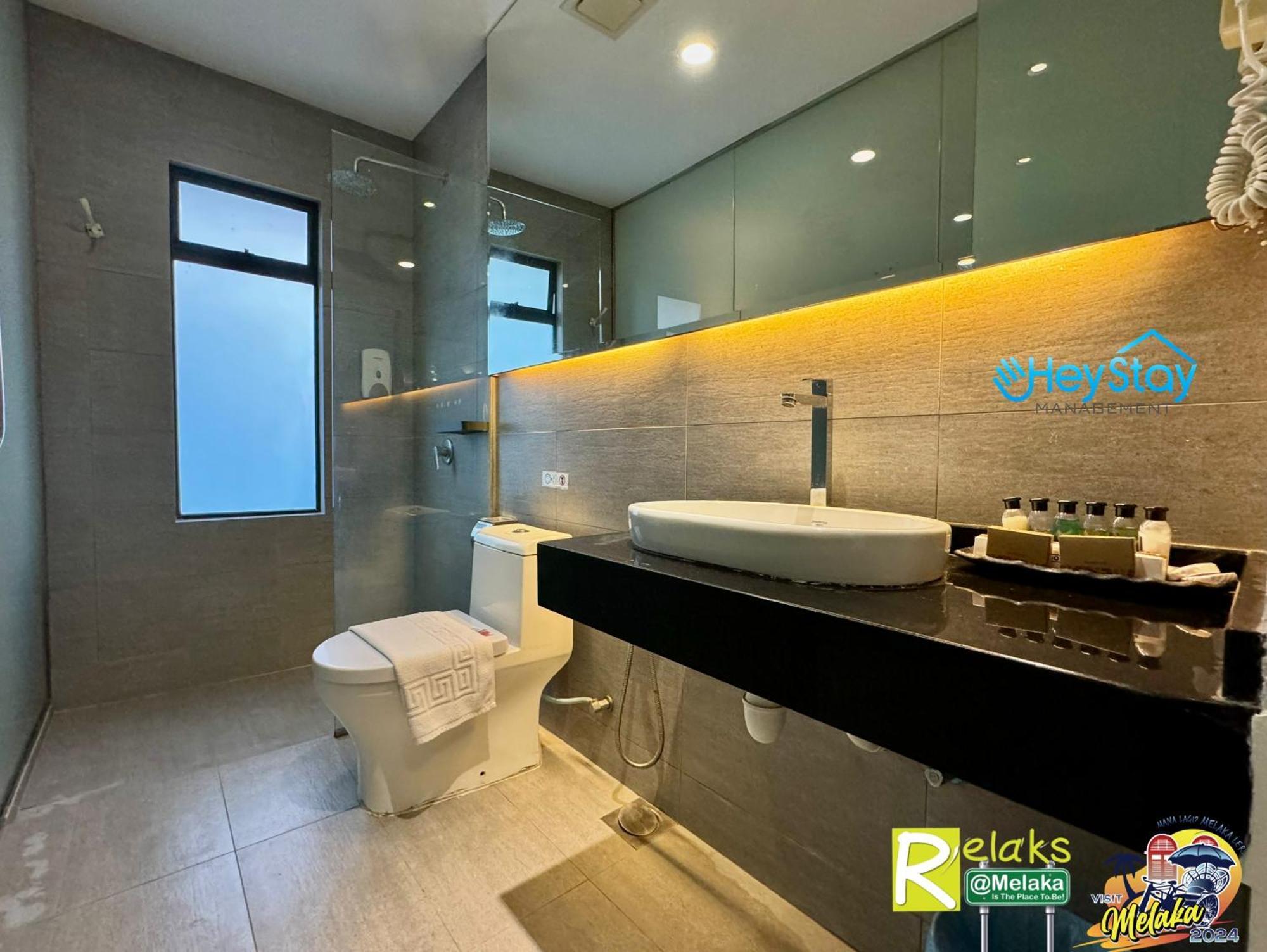 Modern Cave Guest House Walking Distance 5Mins To Jonker ملقا المظهر الخارجي الصورة